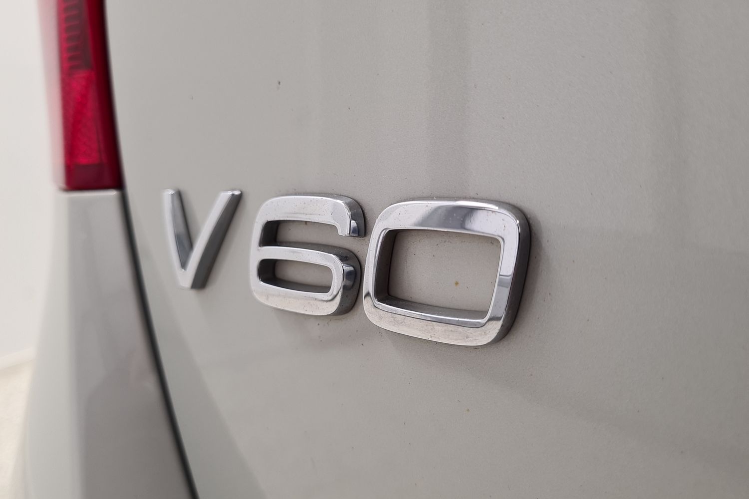 VOLVO V60 2011