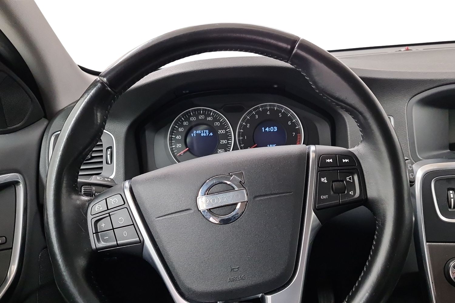 VOLVO V60 2011