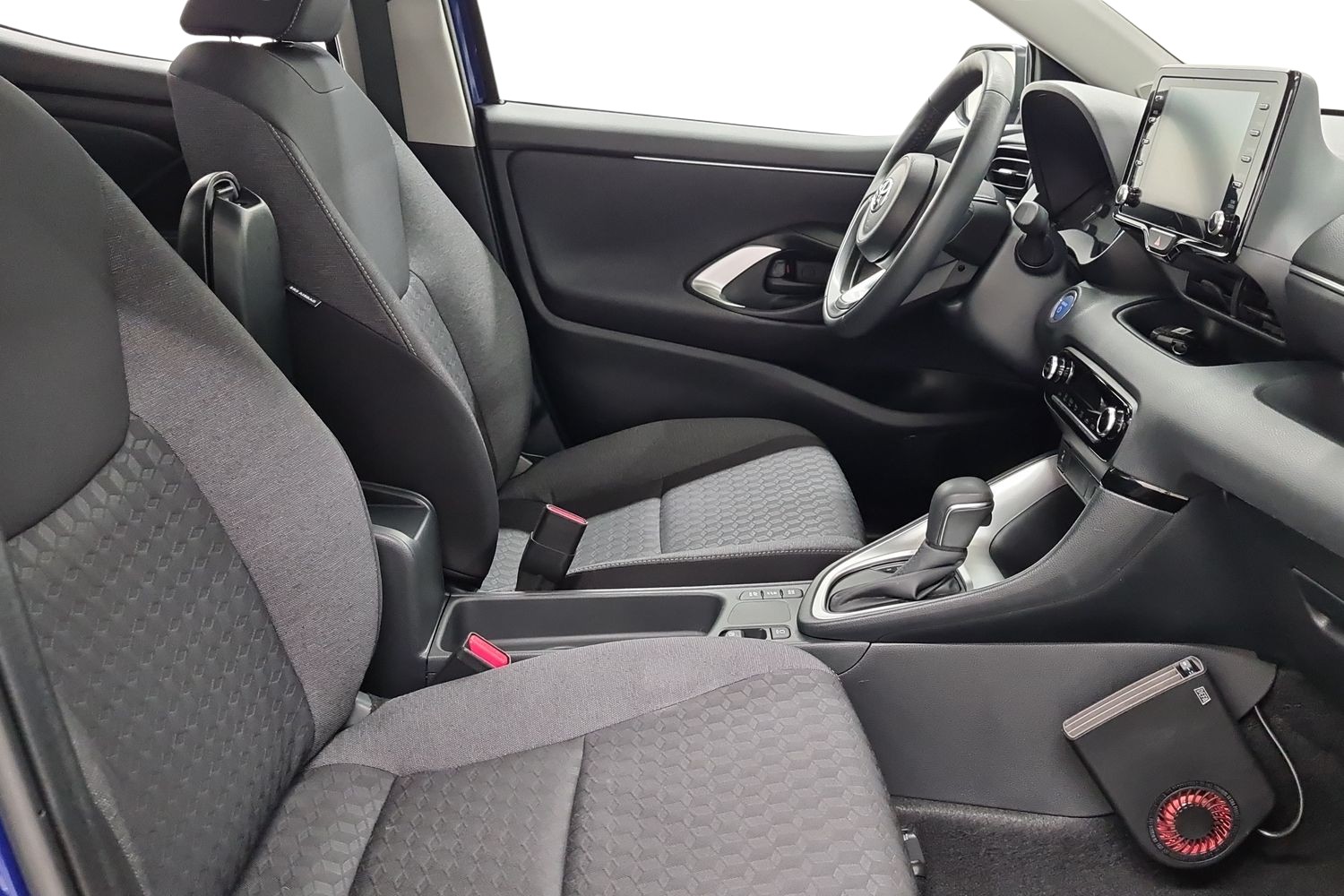 TOYOTA YARIS 2024