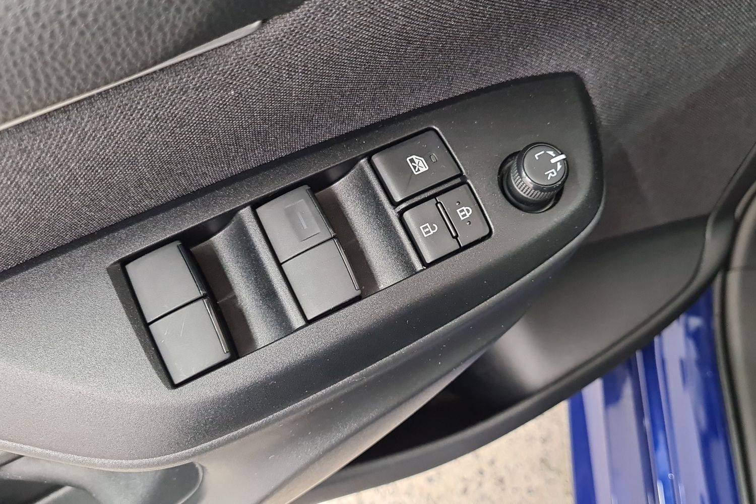 TOYOTA YARIS 2024