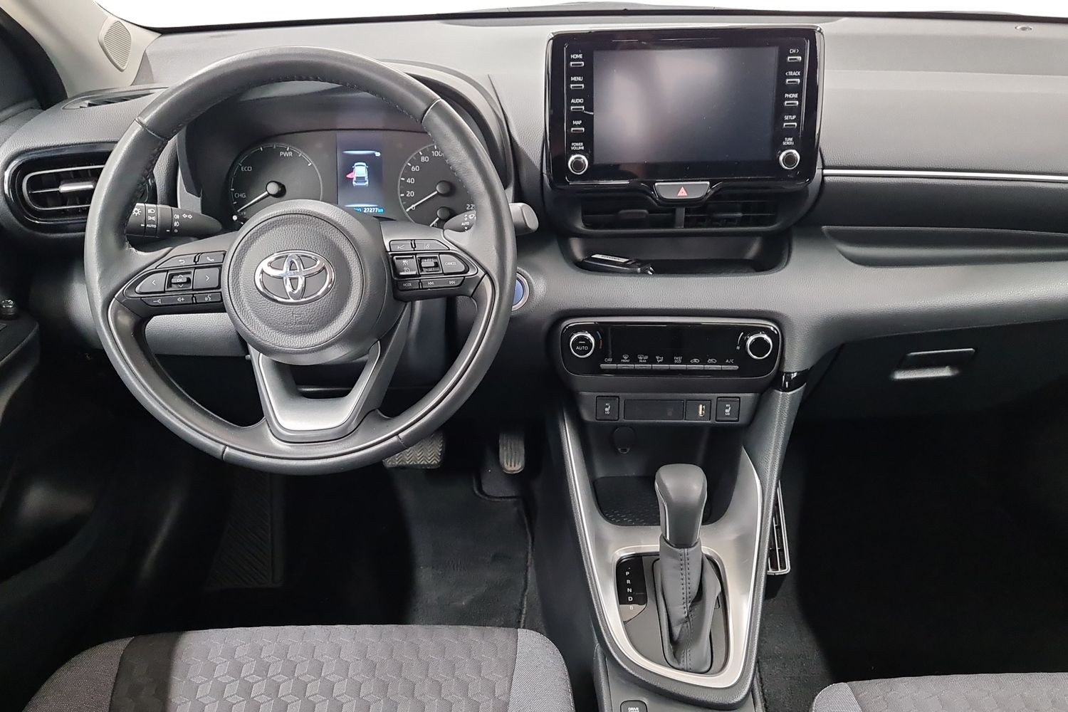 TOYOTA YARIS 2024