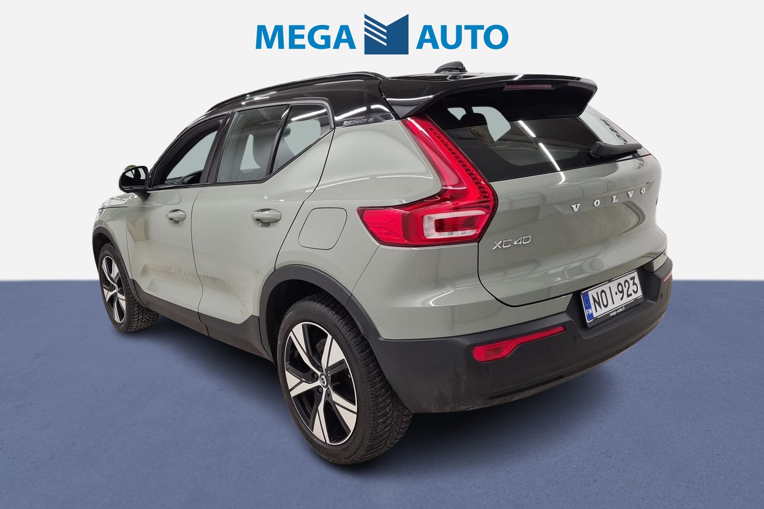 VOLVO XC40 2021