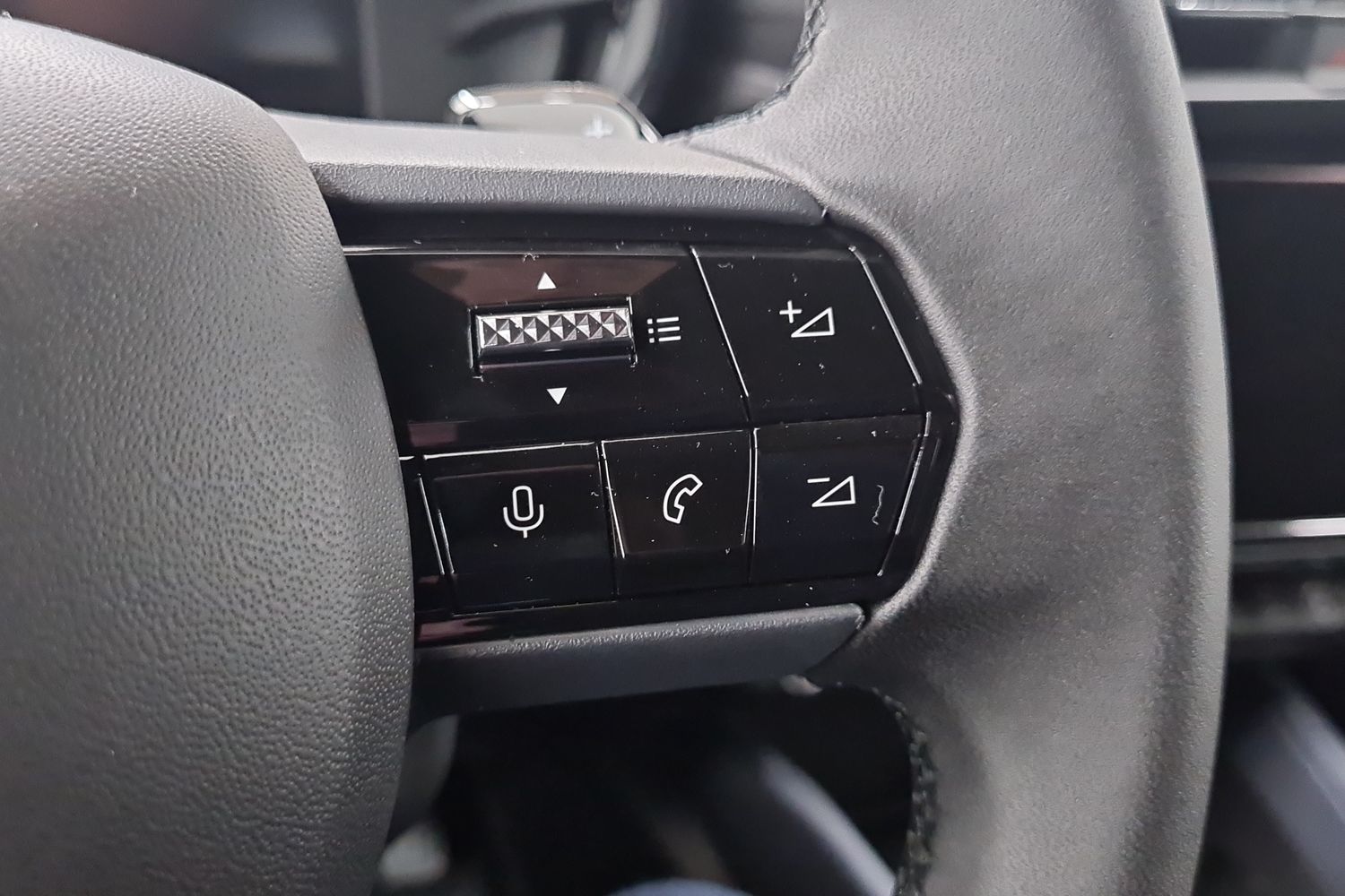 Alfa Romeo Junior 2025