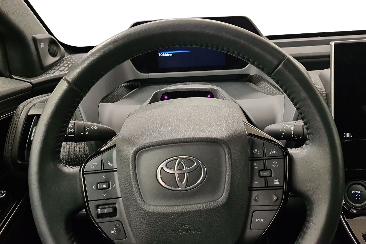 TOYOTA bZ4X 2023