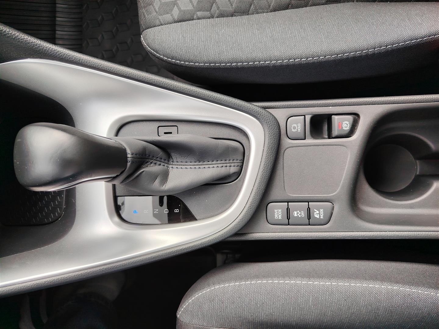 MAZDA Mazda2 Hybrid 2023