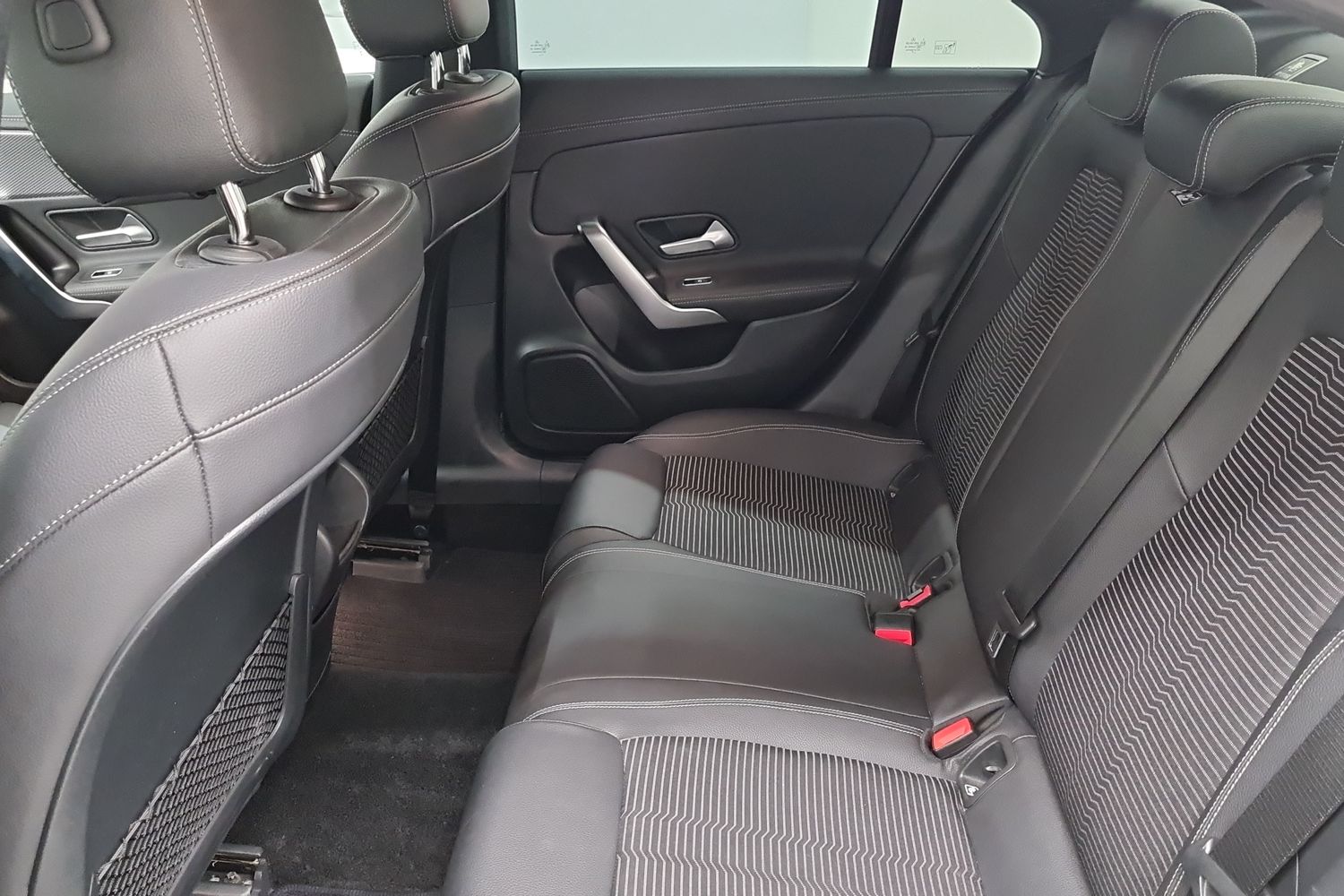 MERCEDES-BENZ CLA 2019