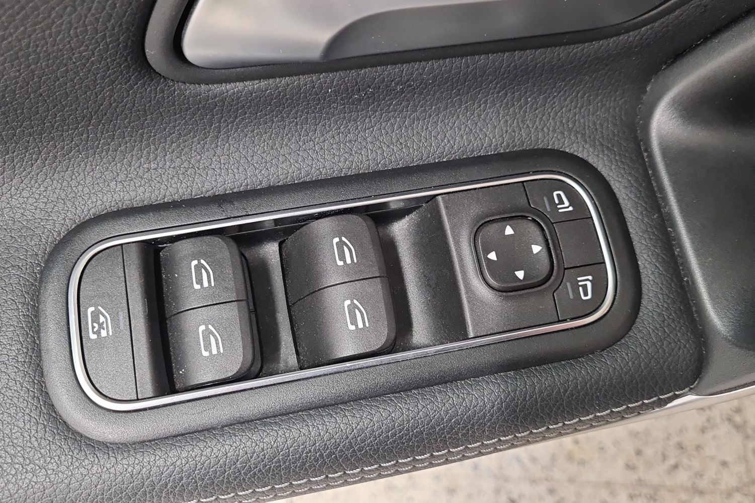 MERCEDES-BENZ CLA 2019