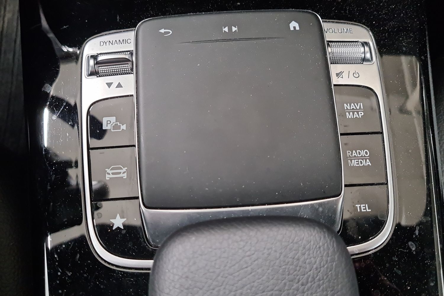 MERCEDES-BENZ CLA 2019