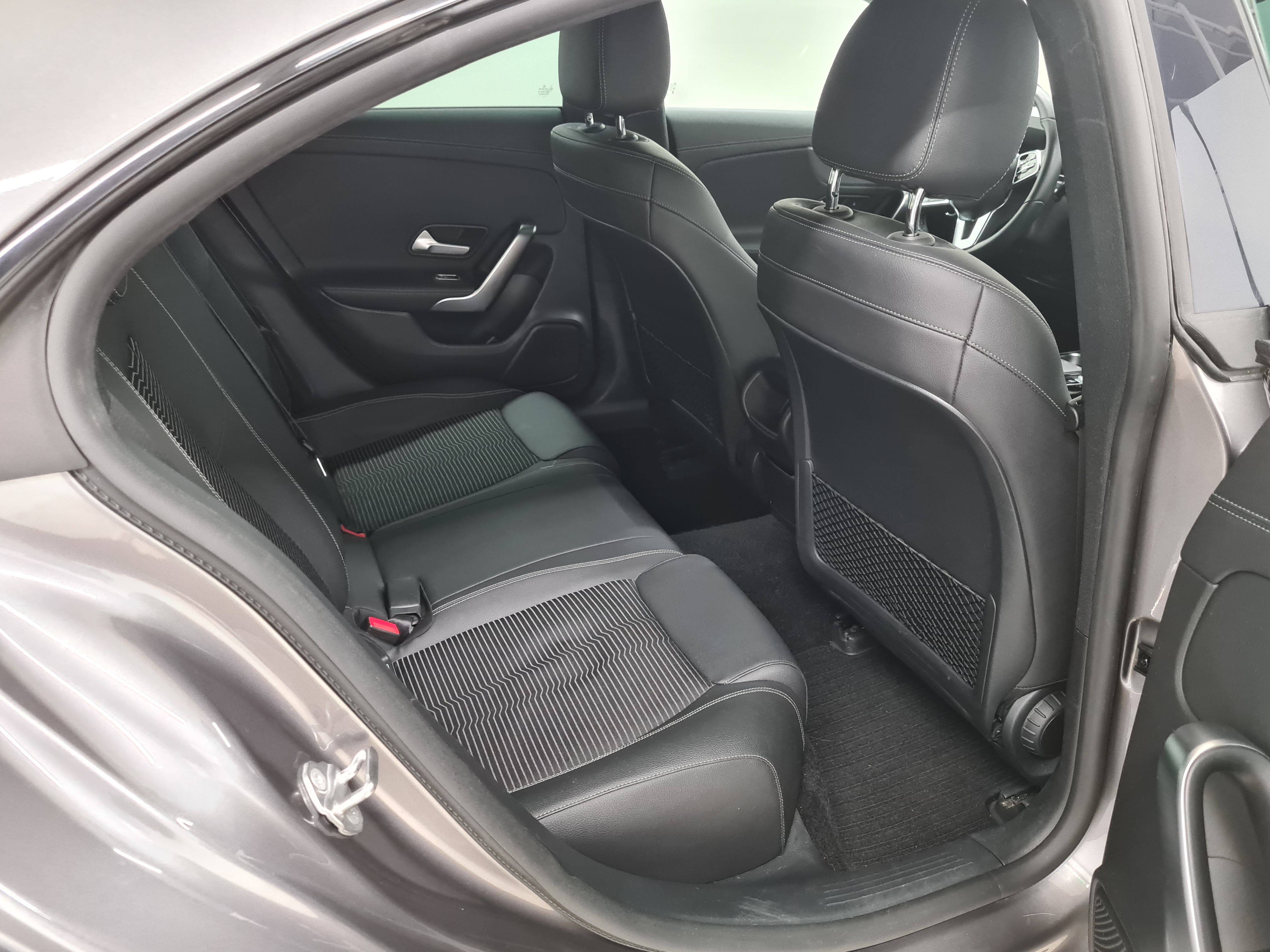 MERCEDES-BENZ CLA 2019