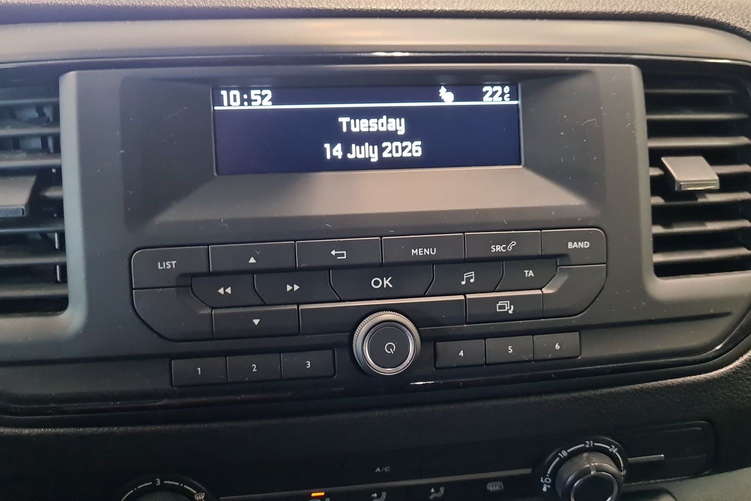 PEUGEOT EXPERT 2021