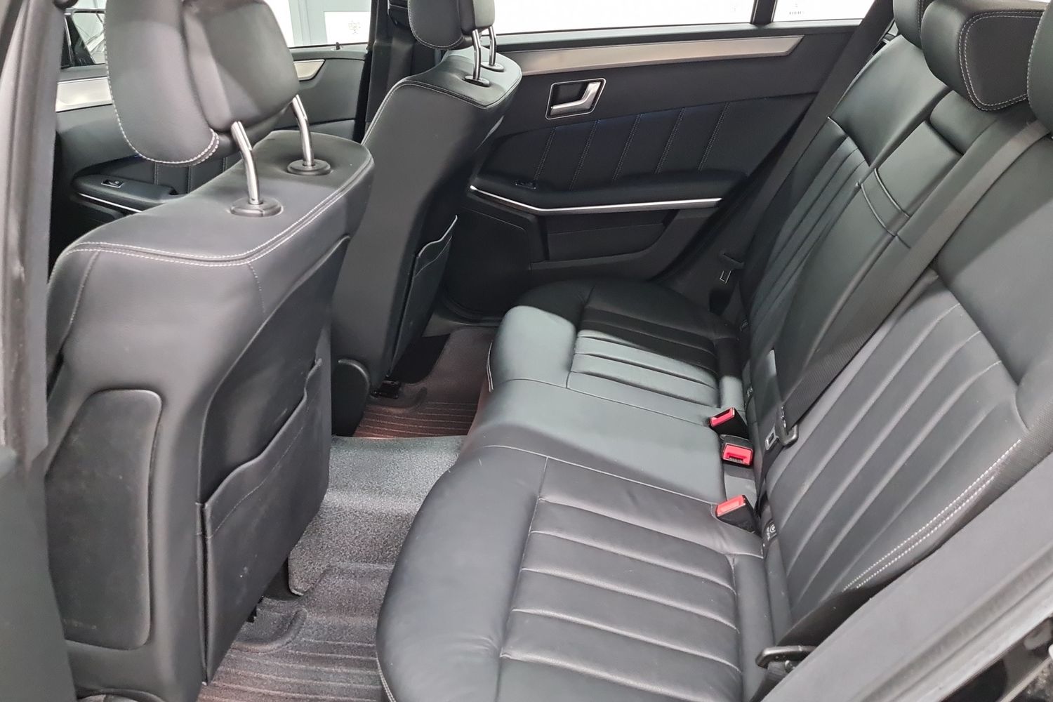 MERCEDES-BENZ E 2016