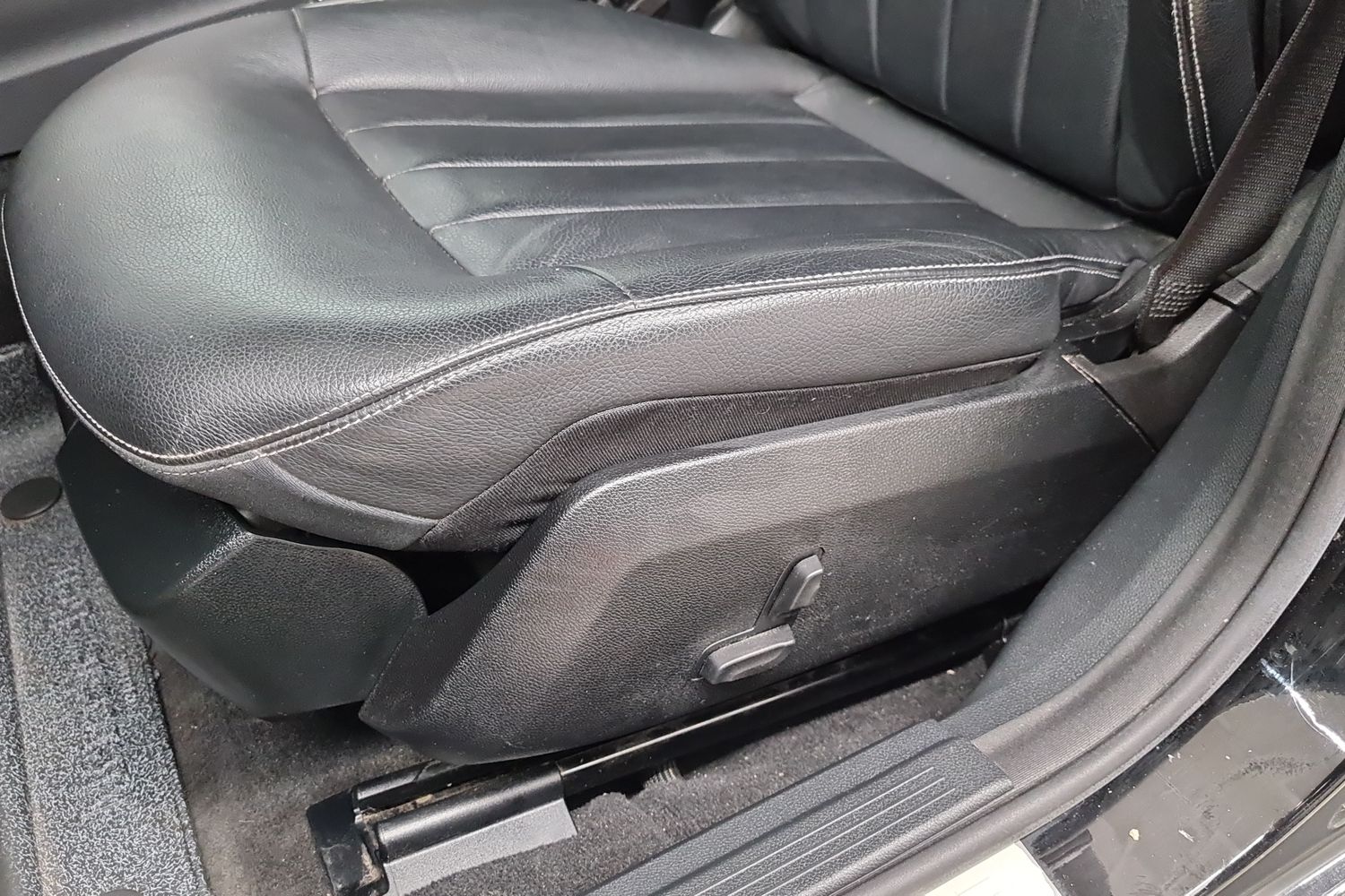 MERCEDES-BENZ E 2016