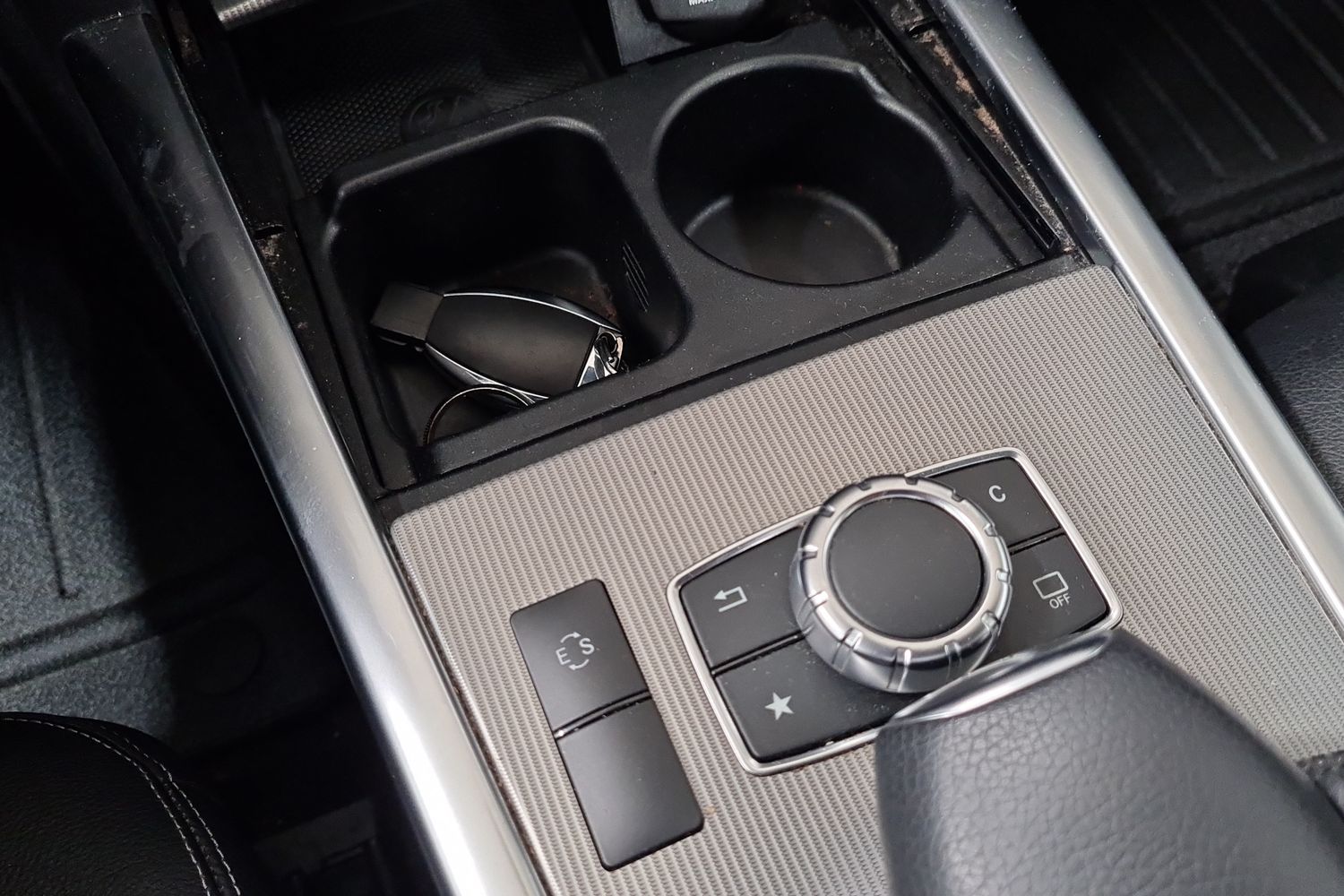 MERCEDES-BENZ E 2016