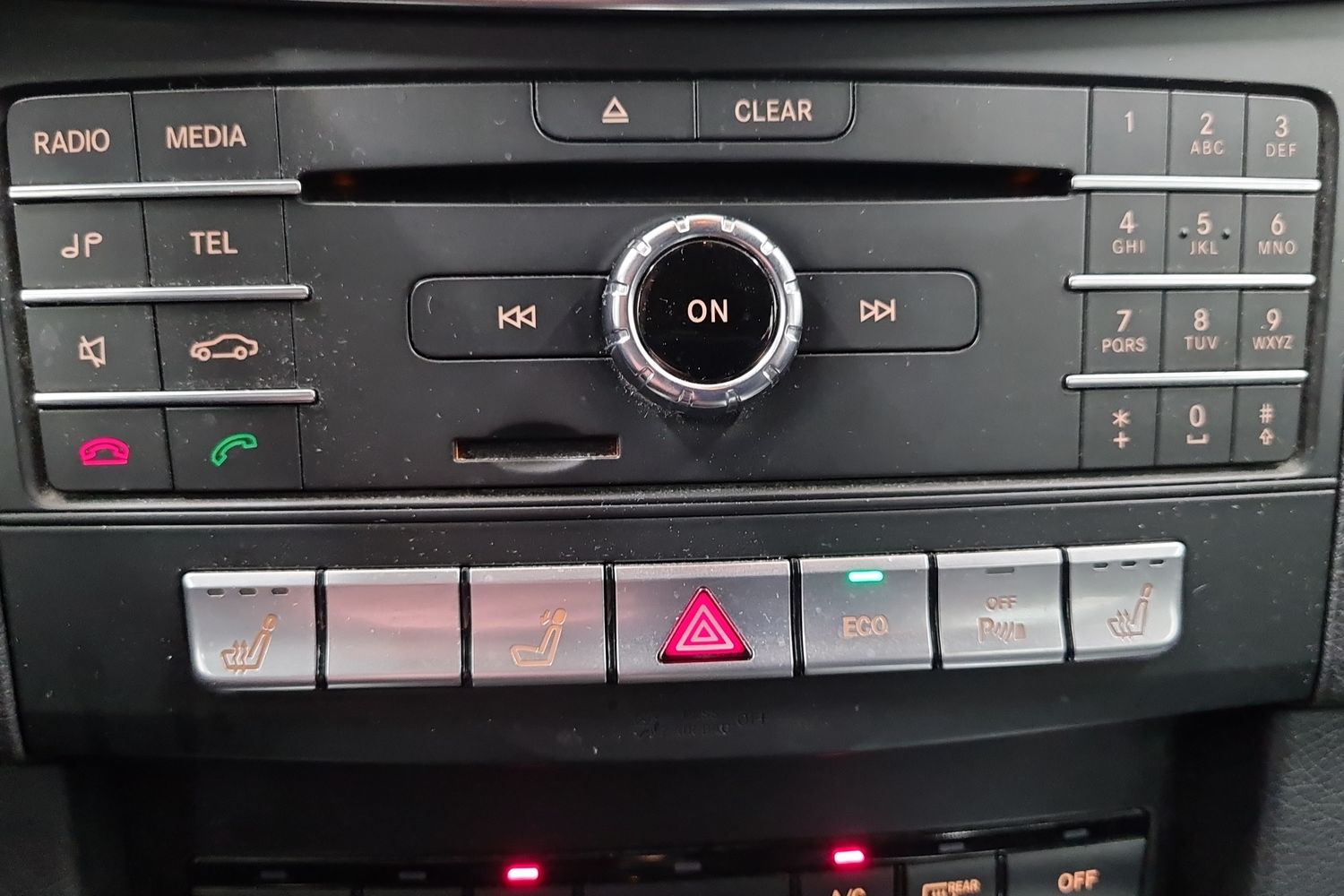 MERCEDES-BENZ E 2016