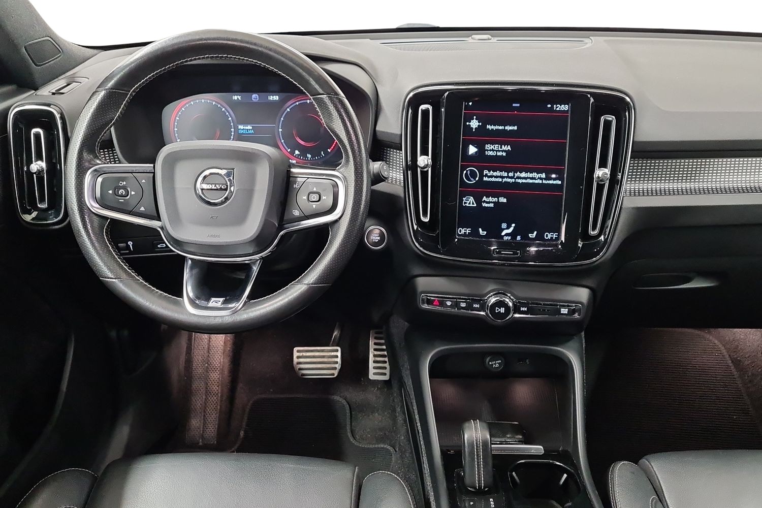 VOLVO XC40 2018