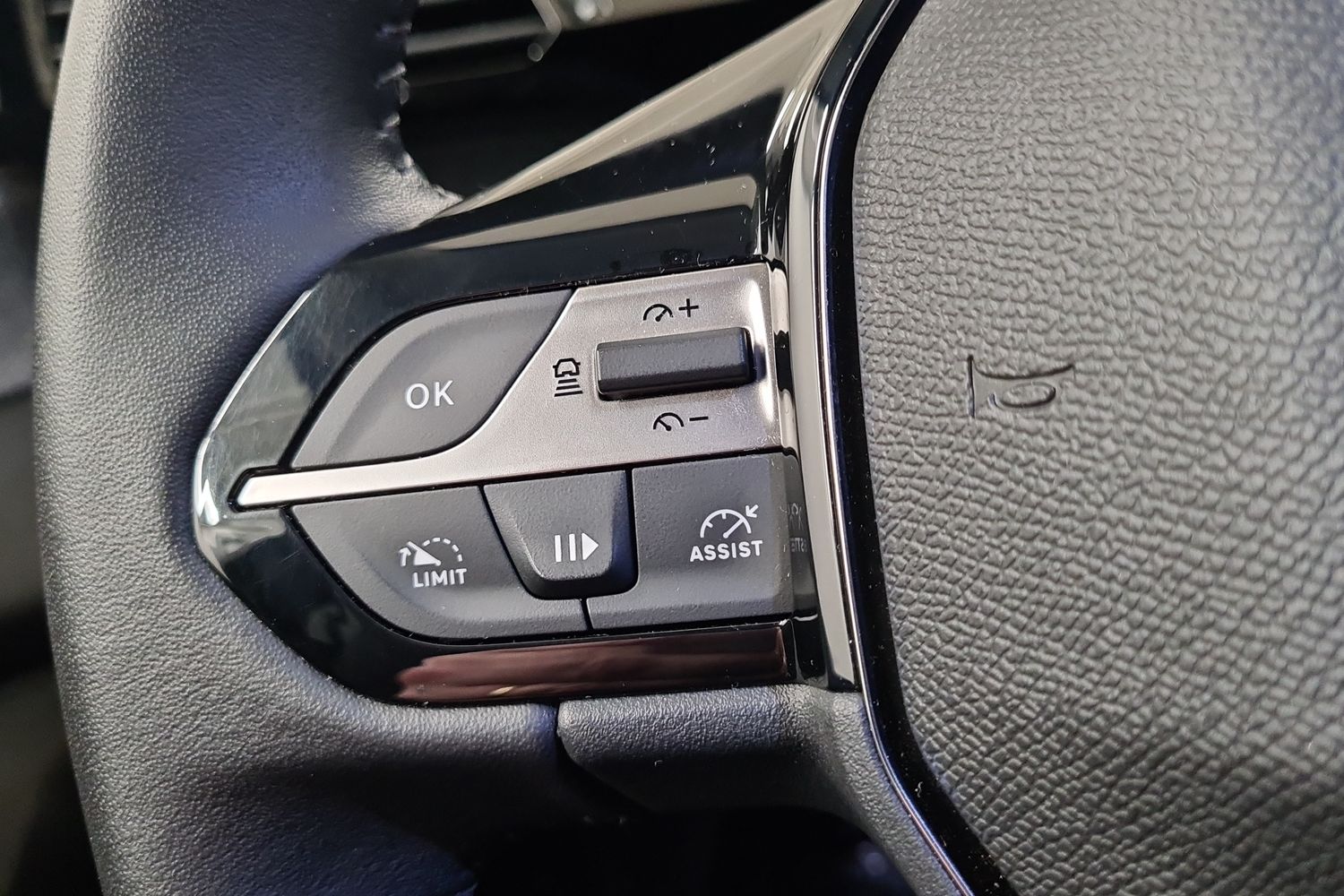 PEUGEOT 308 2024