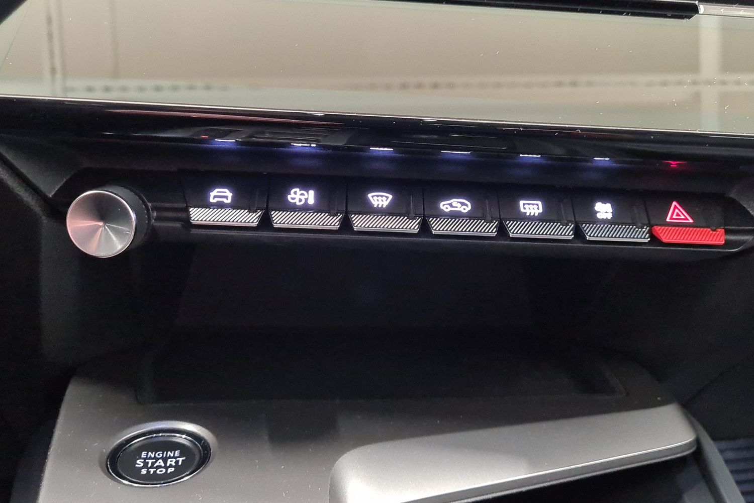 PEUGEOT 308 2024