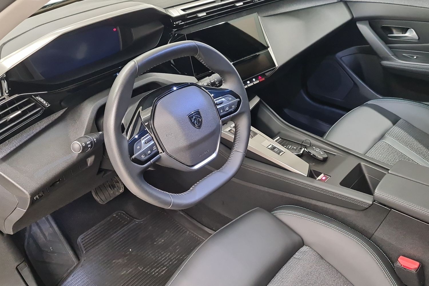 PEUGEOT 308 2024