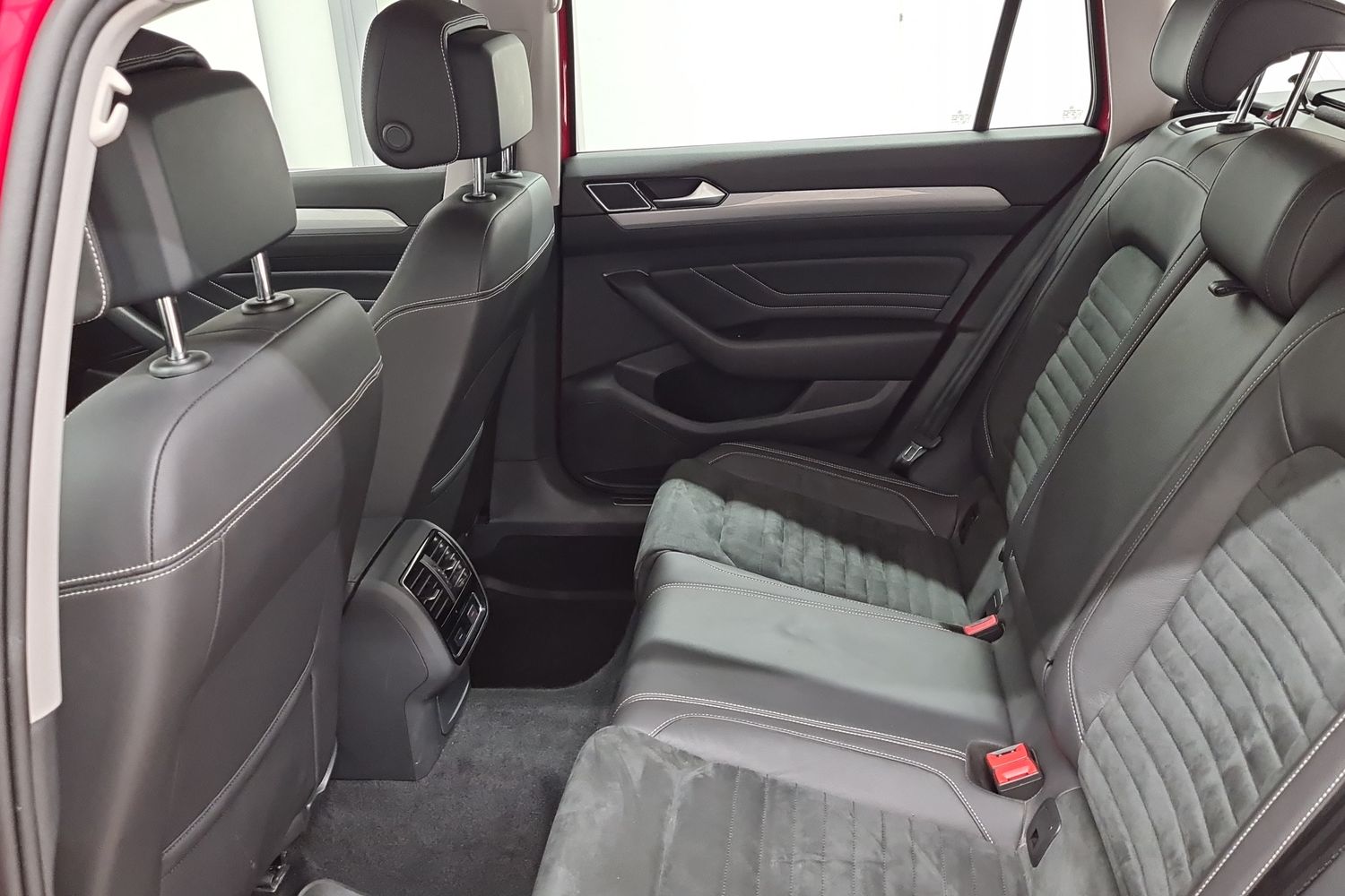 VOLKSWAGEN PASSAT 2020