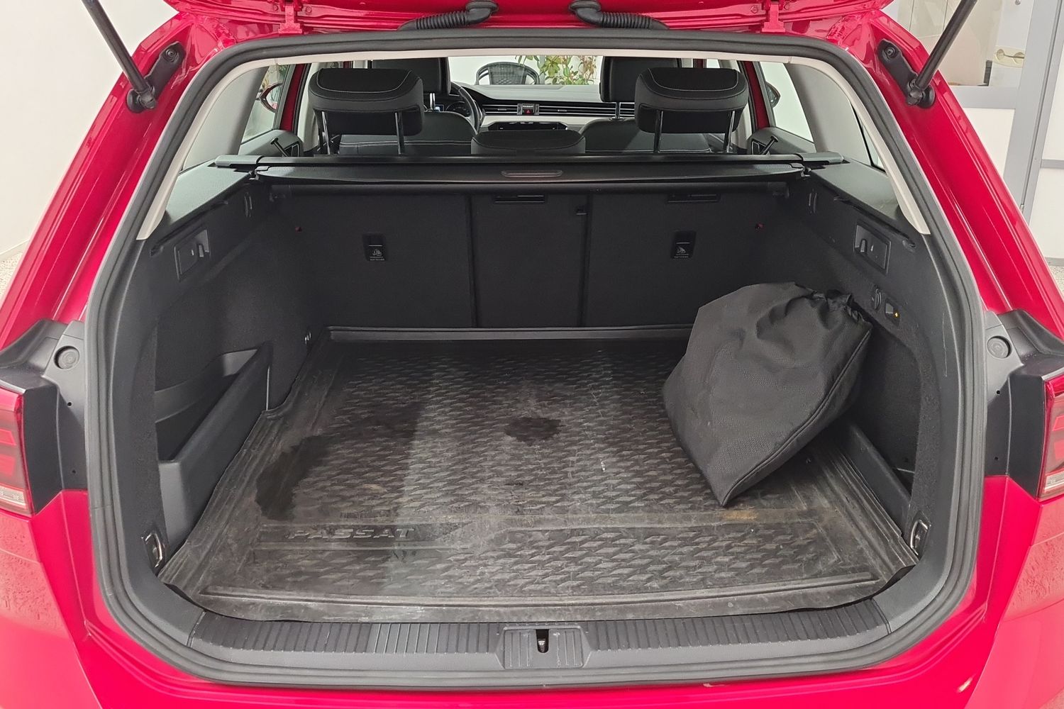 VOLKSWAGEN PASSAT 2020