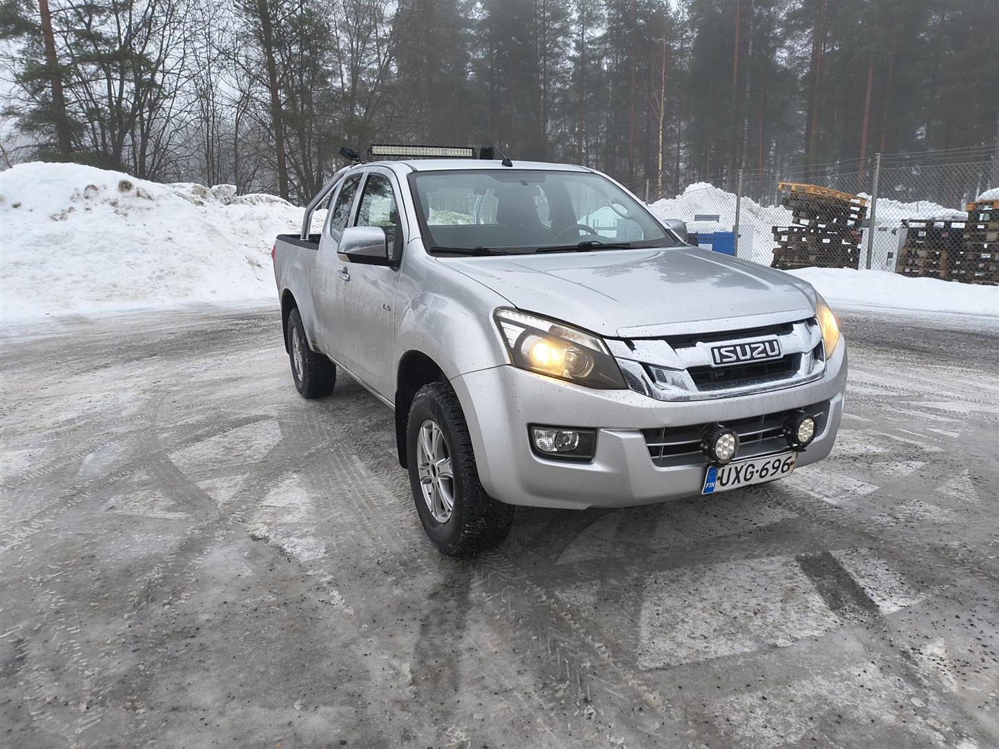 ISUZU D-Max 2013