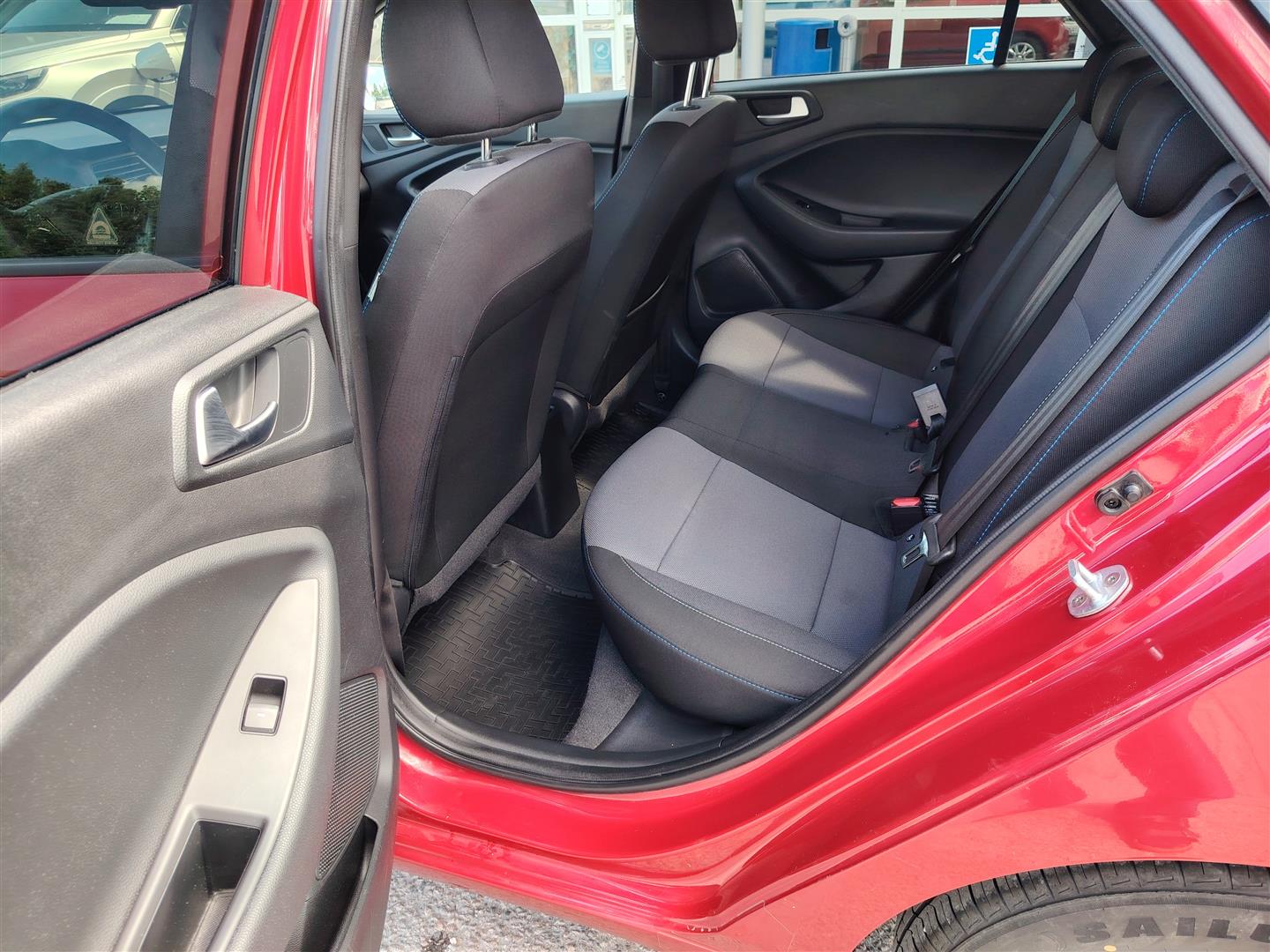 HYUNDAI i20 5d 2016