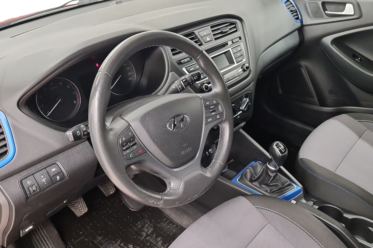HYUNDAI i20 5d 2017