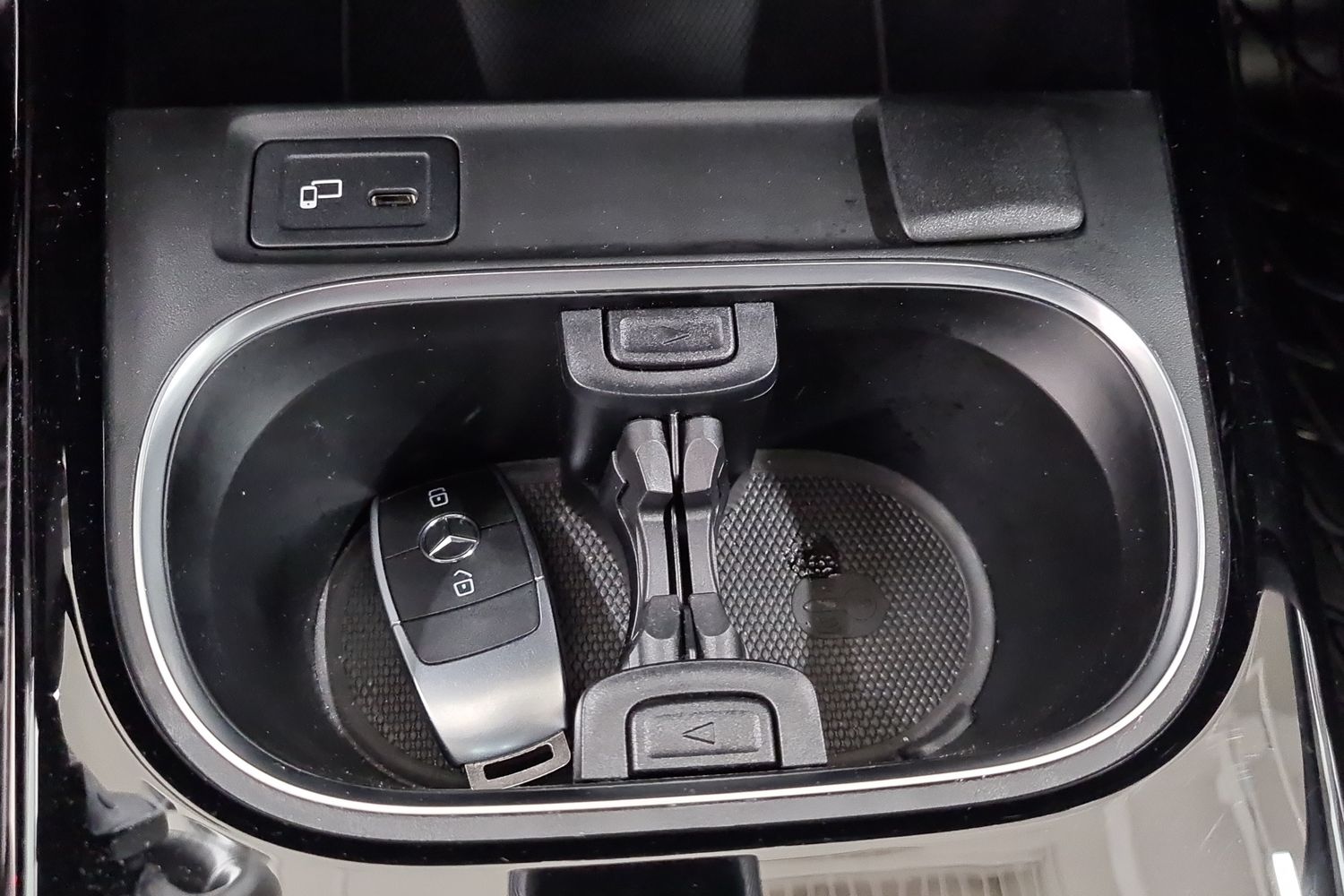 MERCEDES-BENZ A 2021