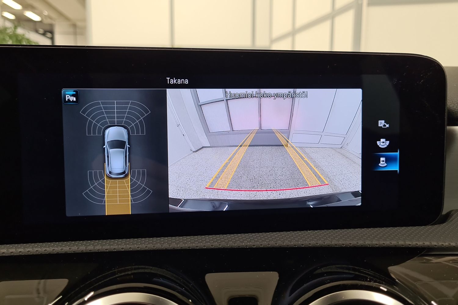 MERCEDES-BENZ A 2021