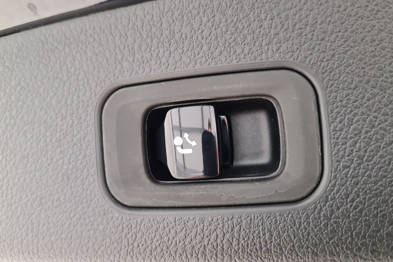 MERCEDES-BENZ GLC 2024