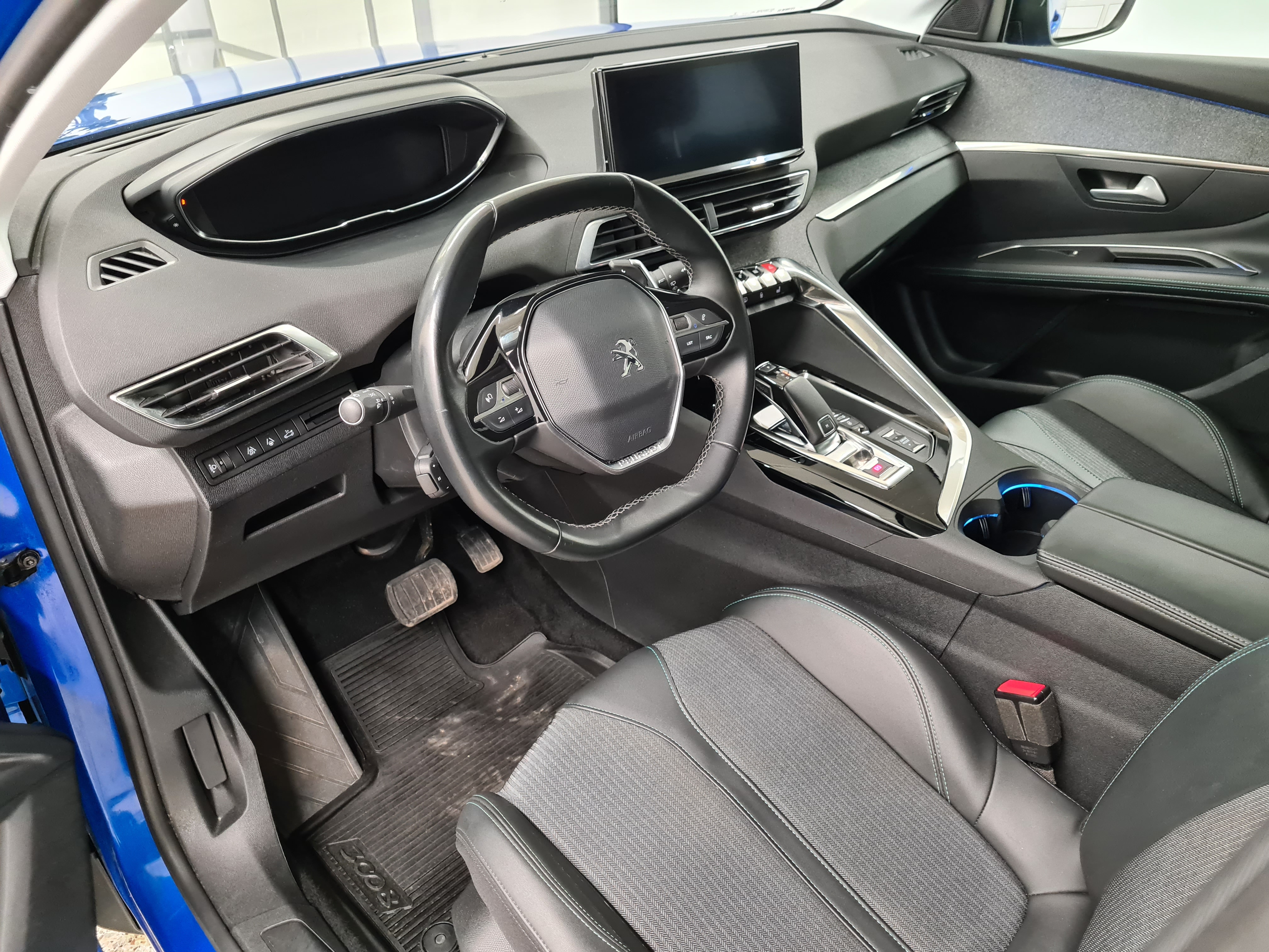 PEUGEOT 3008 2021