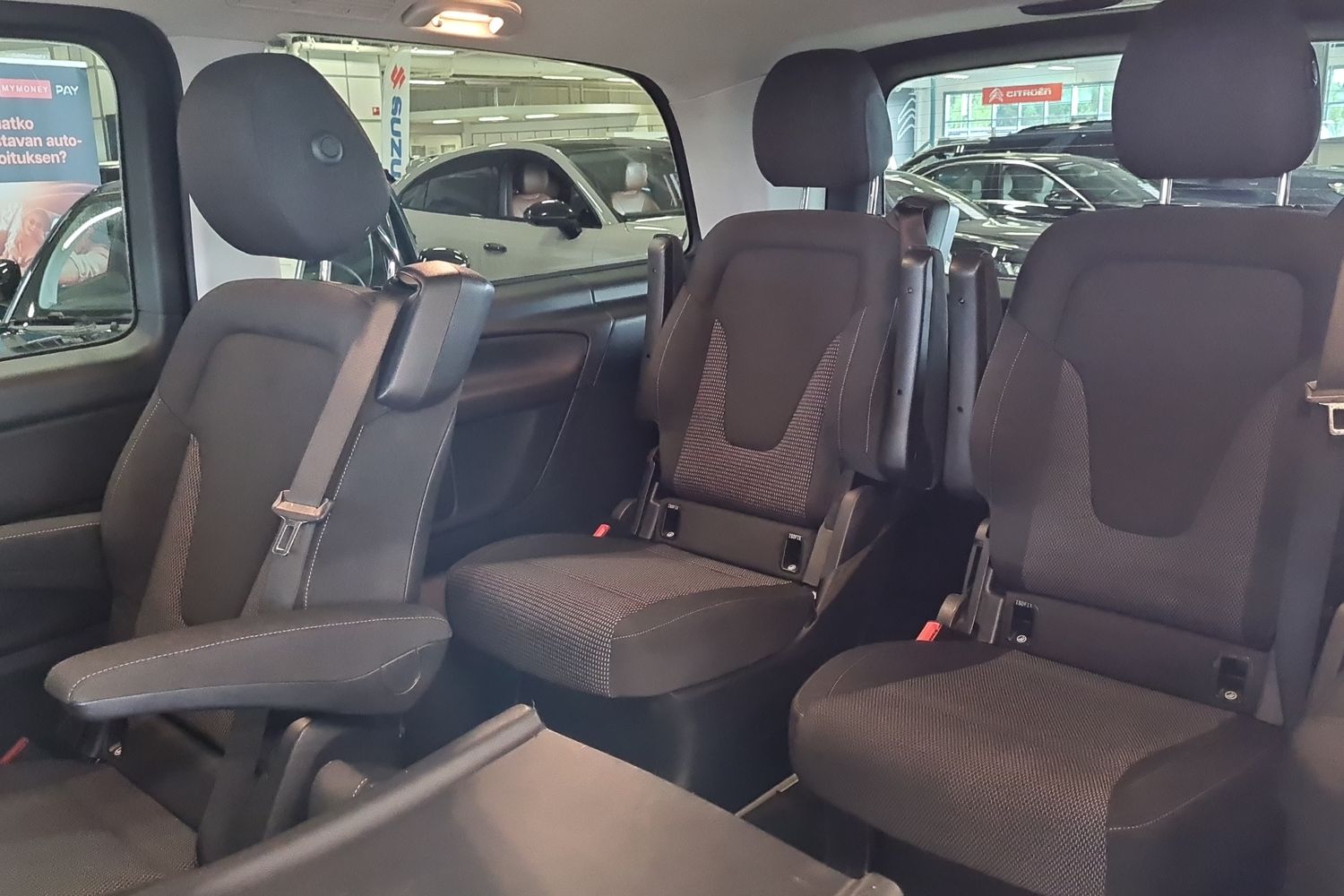 MERCEDES-BENZ V 2016