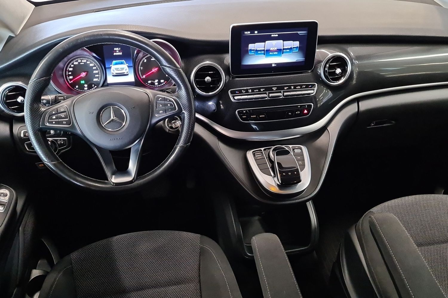 MERCEDES-BENZ V 2016