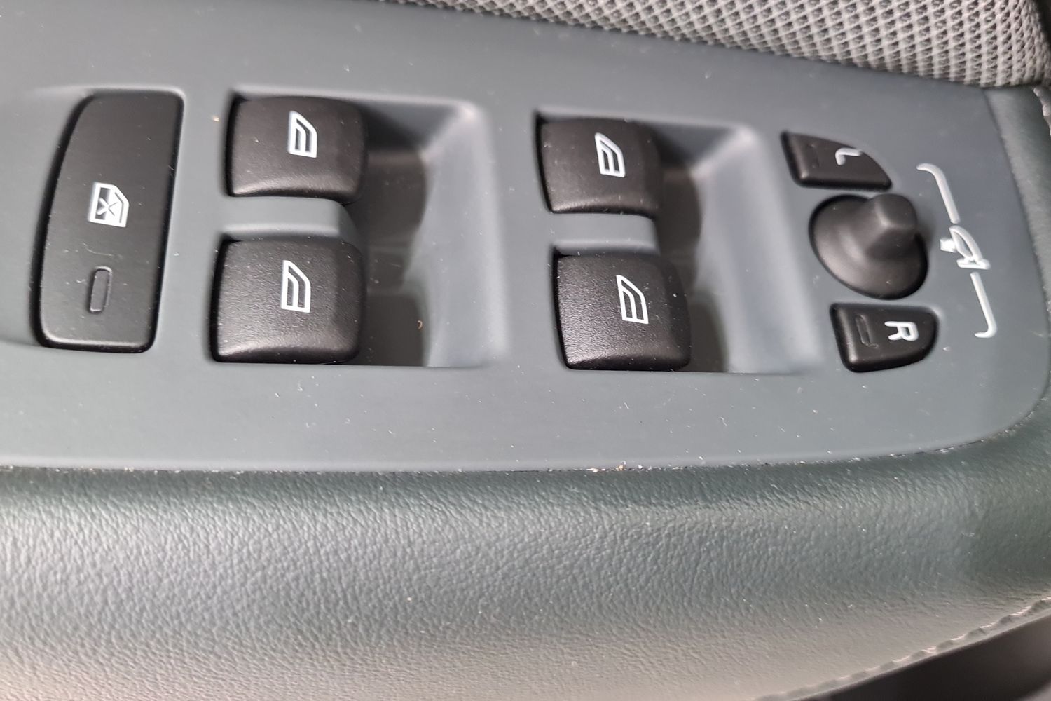 VOLVO XC60 2021