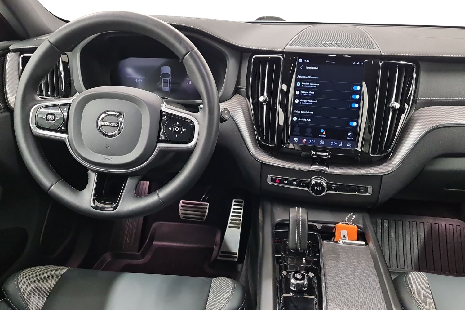 VOLVO XC60 2021