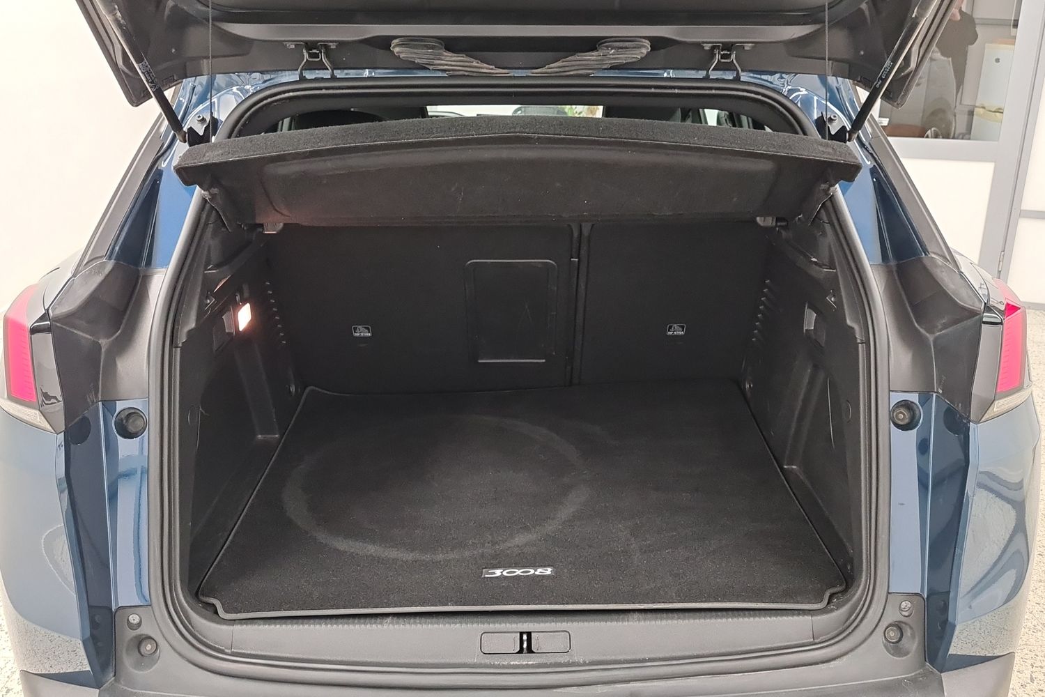 PEUGEOT 3008 2023