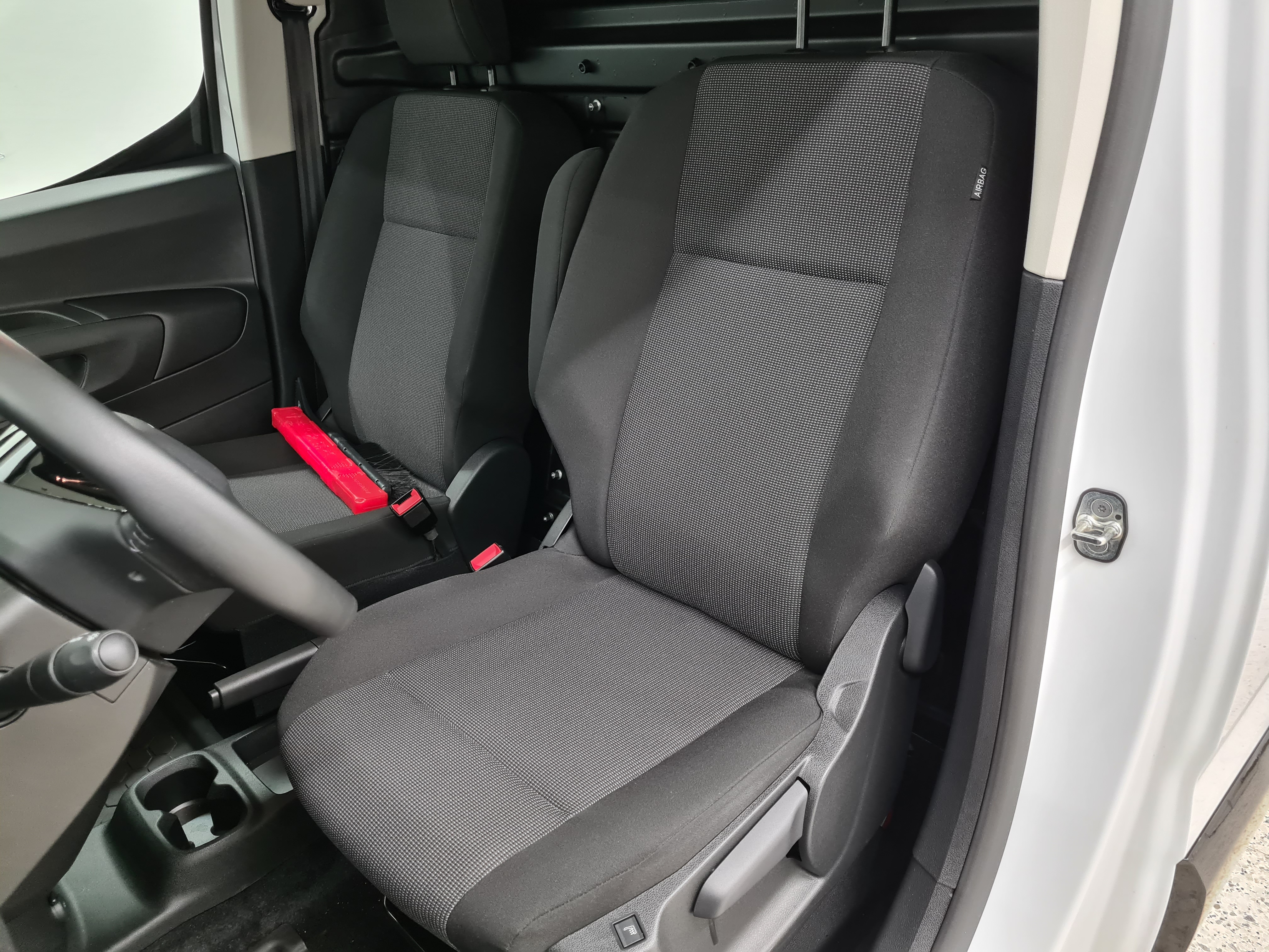 Peugeot Partner 2024