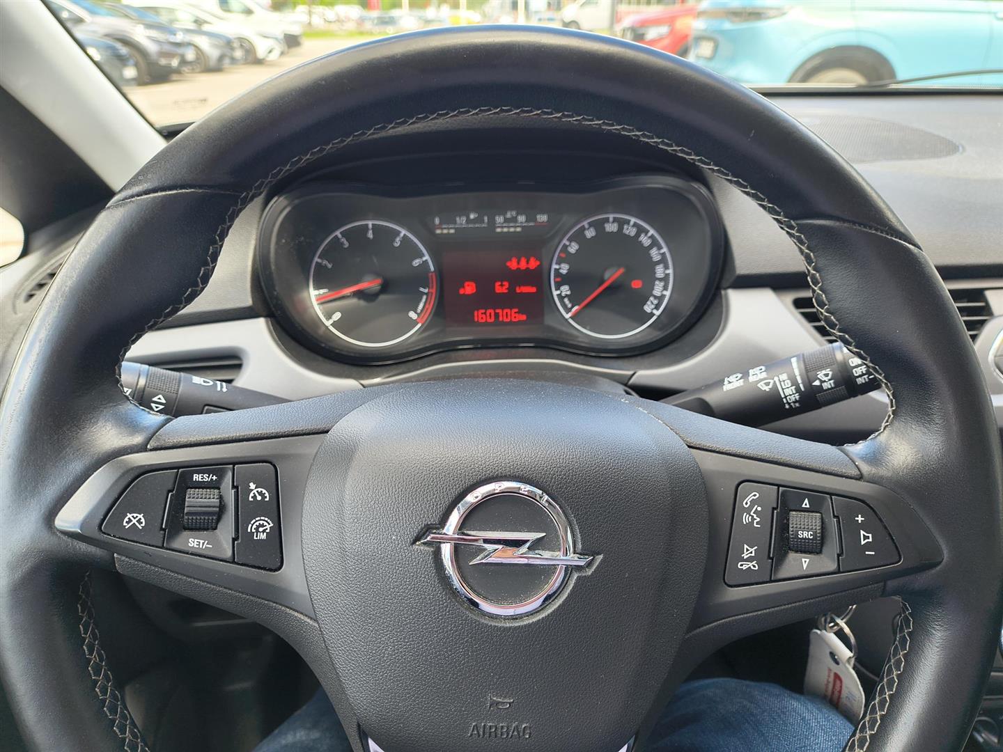 OPEL CORSA 2015