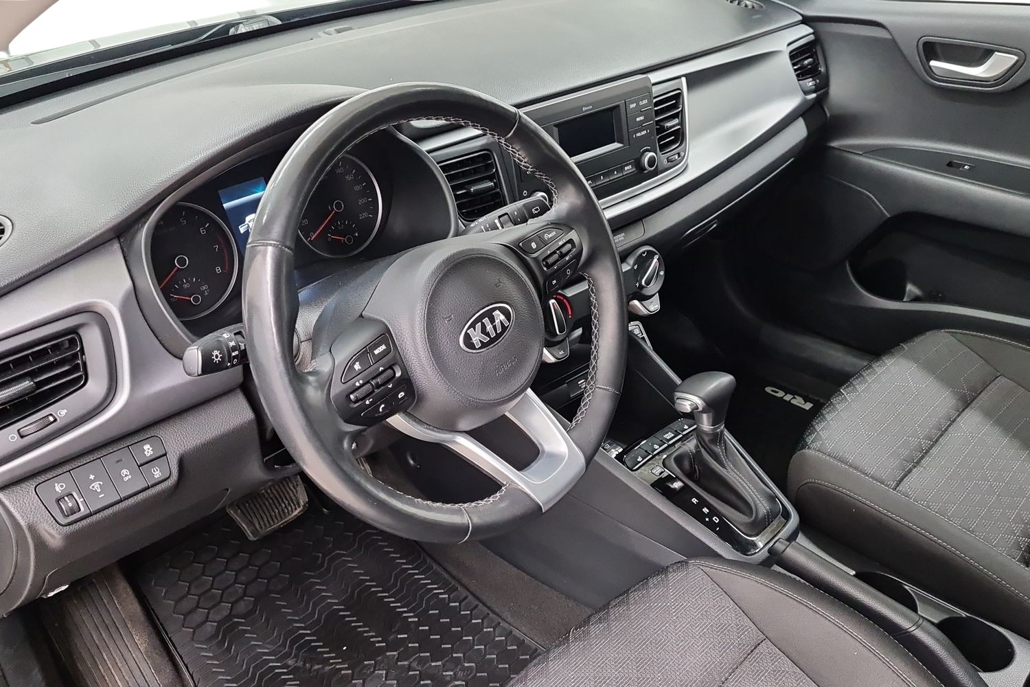 KIA RIO 2021