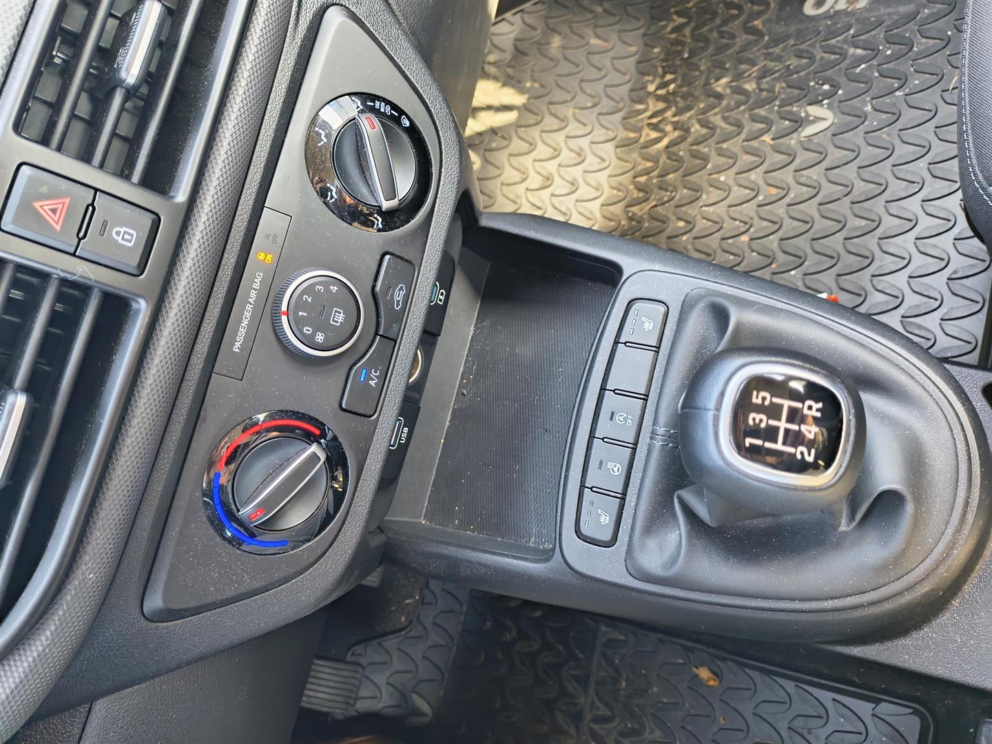 Hyundai i10 2025