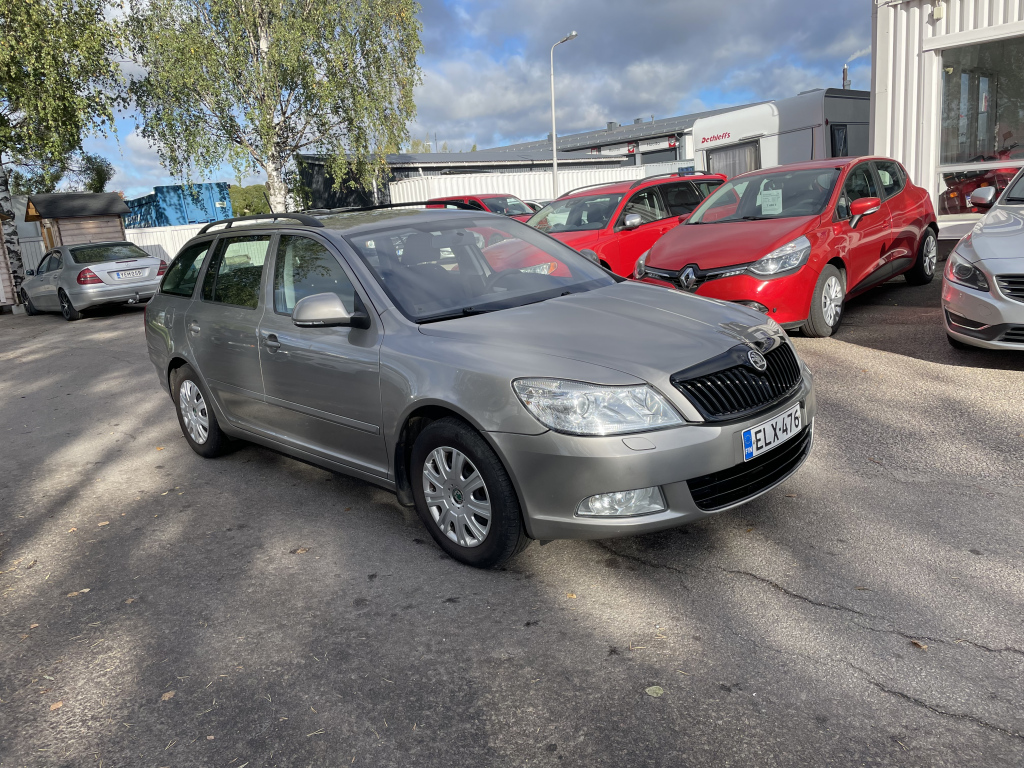 SKODA Octavia 1
