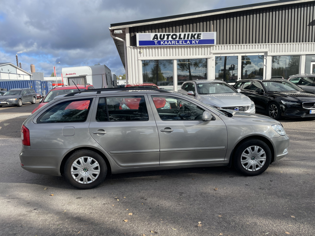 SKODA Octavia 2
