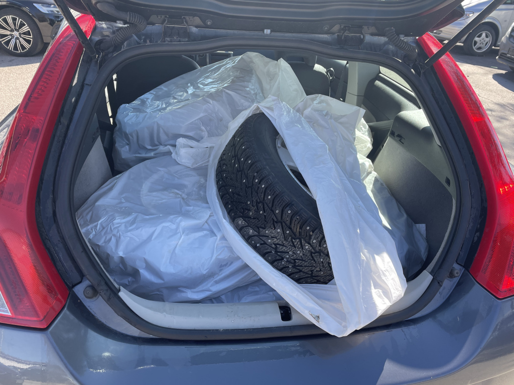 VOLVO C30 8