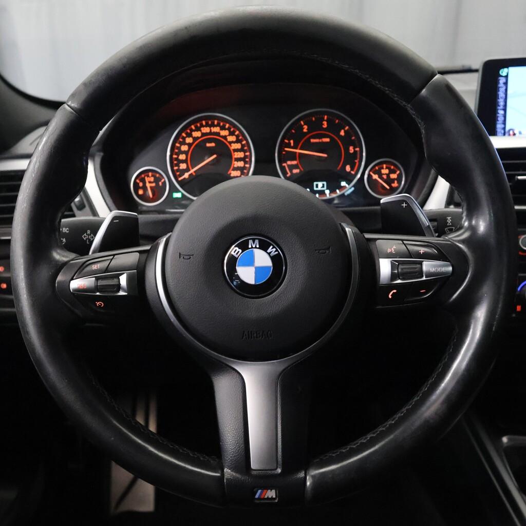 BMW 330 15