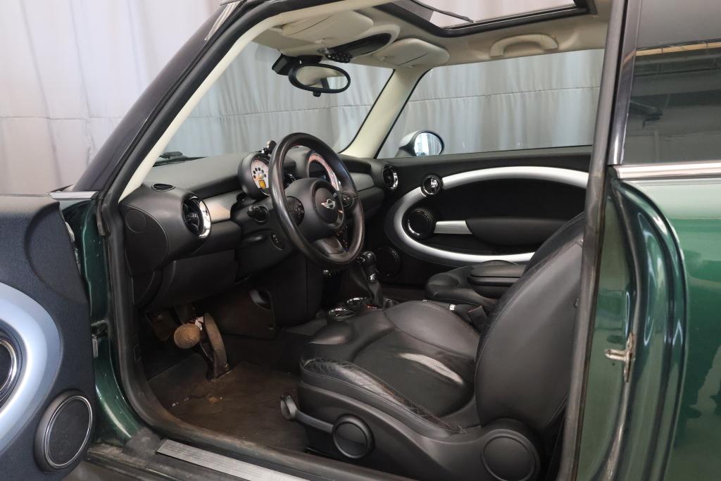 MINI Cooper 8
