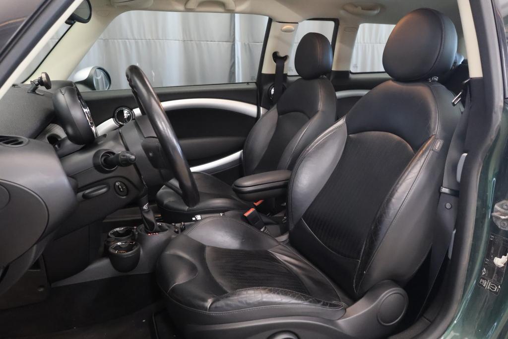 MINI Cooper 9