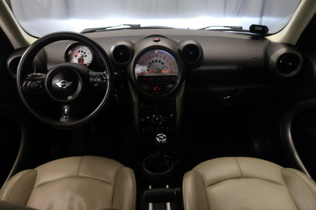 MINI Countryman 9