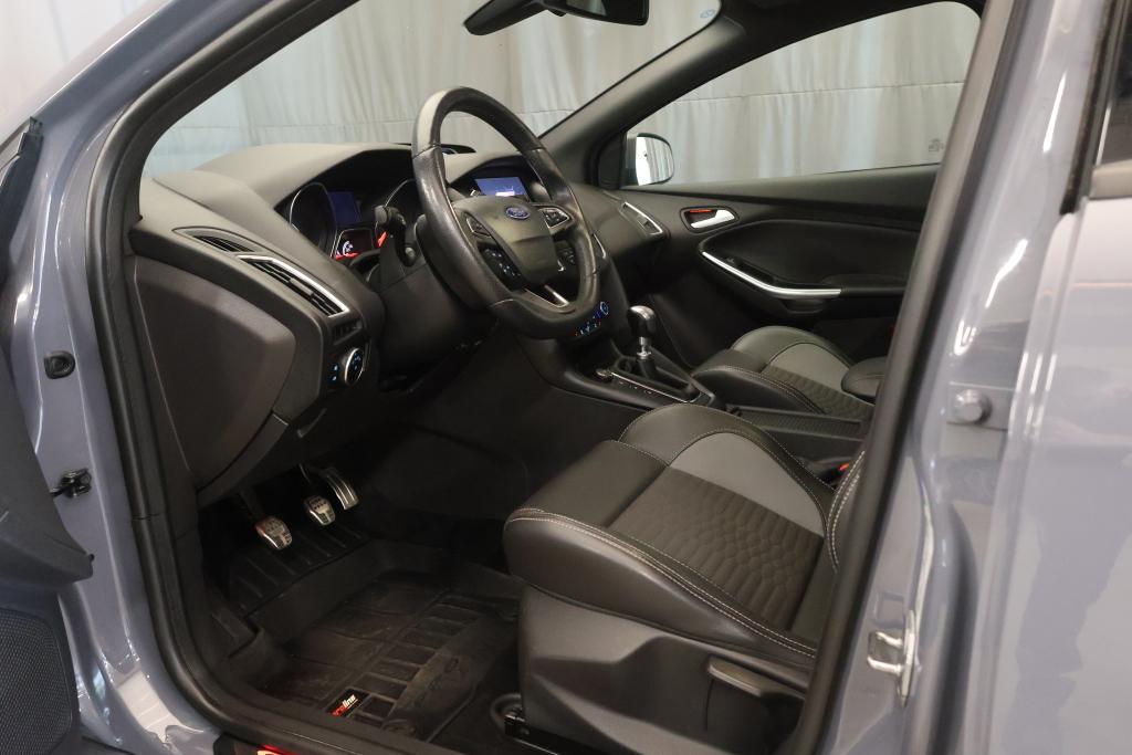 FORD Focus 7