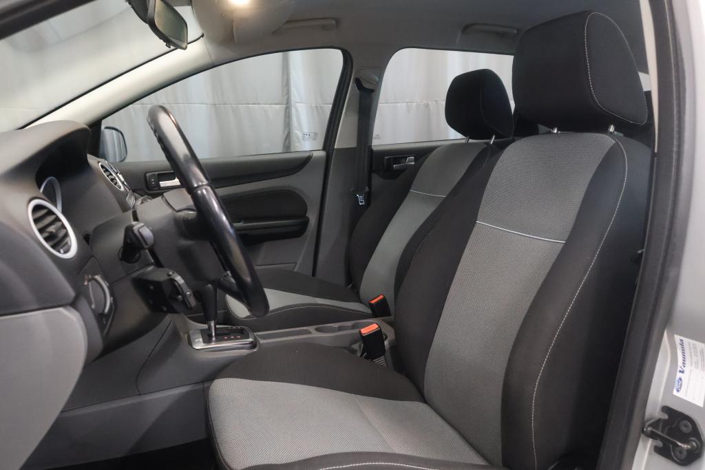 FORD Focus 8