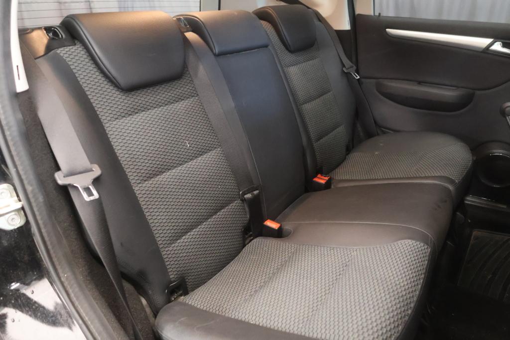 MERCEDES-BENZ A 13